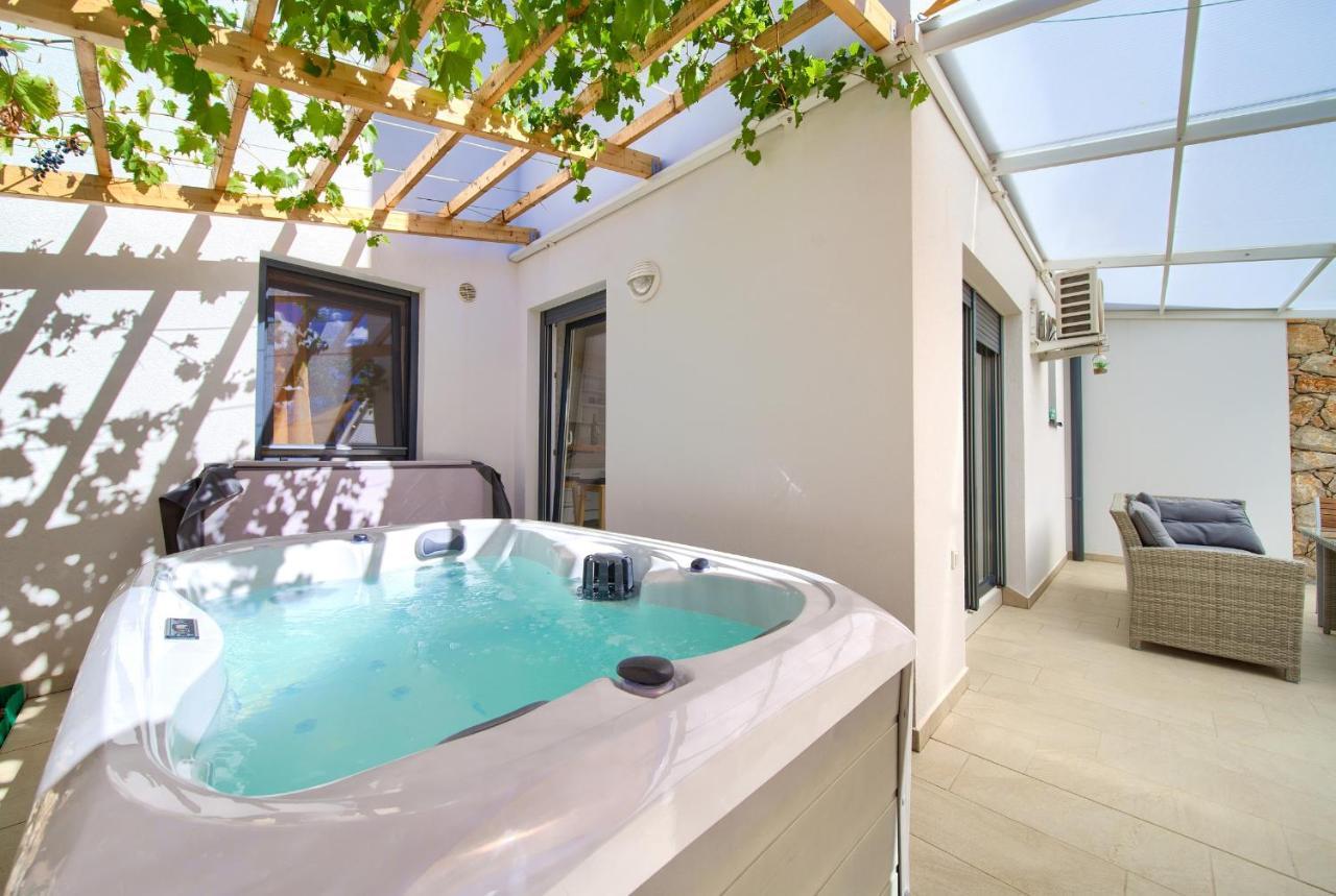 Apartments Nadica Deluxe Malinska Εξωτερικό φωτογραφία