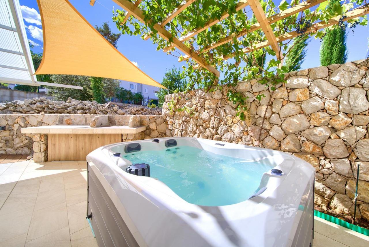 Apartments Nadica Deluxe Malinska Εξωτερικό φωτογραφία