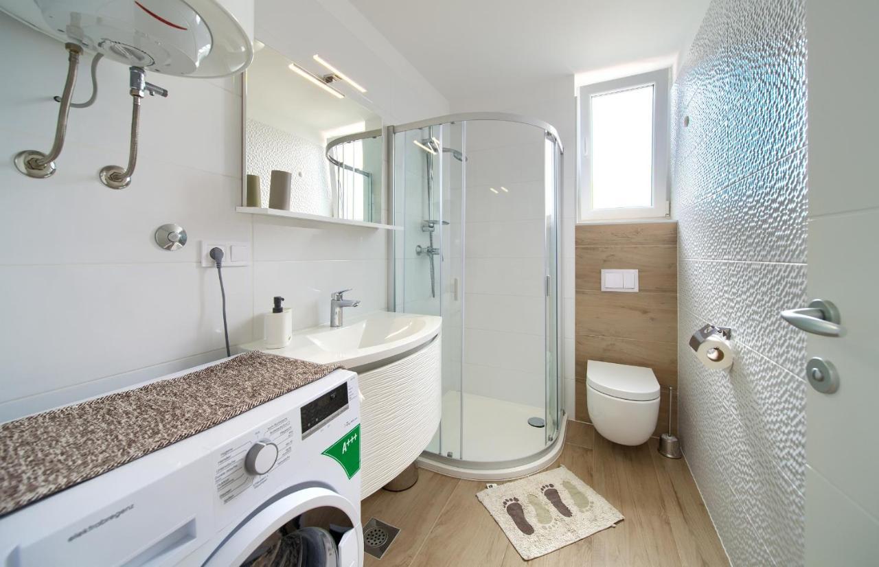 Apartments Nadica Deluxe Malinska Εξωτερικό φωτογραφία