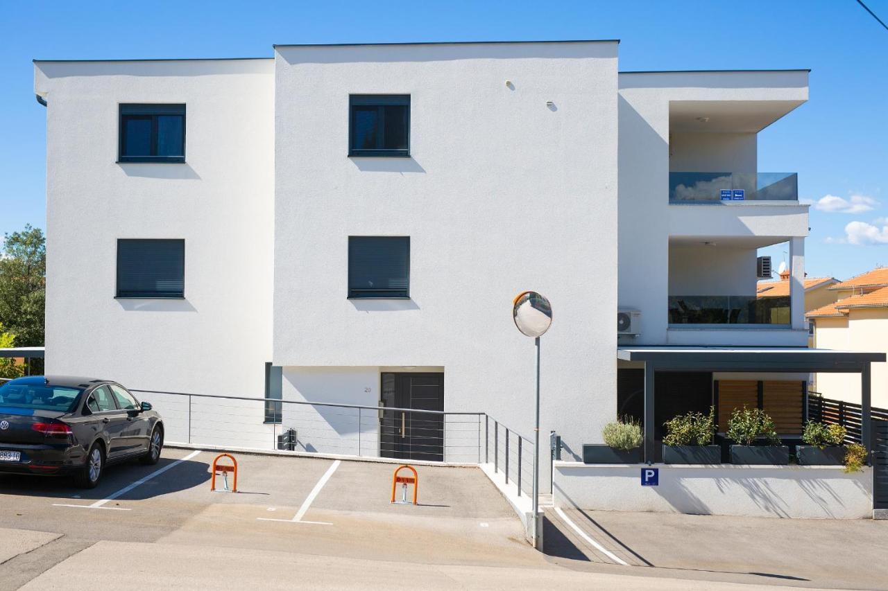 Apartments Nadica Deluxe Malinska Εξωτερικό φωτογραφία